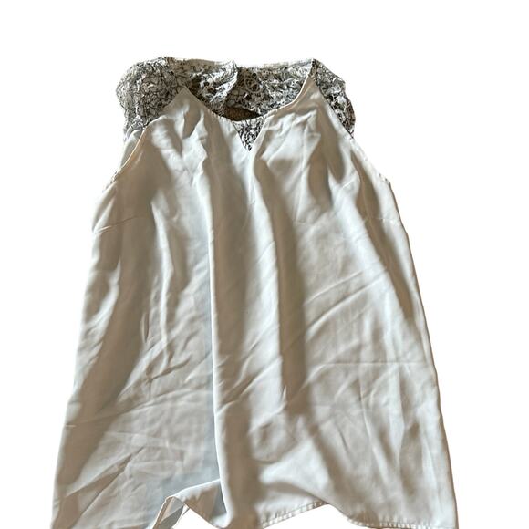 Brixon Ivy Top with Lace Detail Sz L - Picture 1 of 2